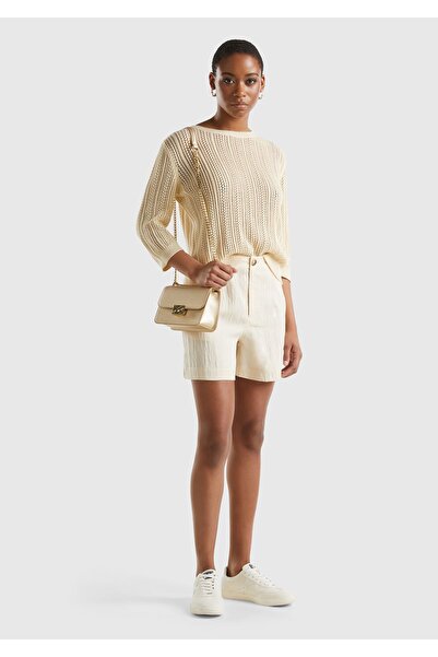 United Colors of Benetton Pantaloni scurți de damă bej - amestec liocel, cu buzunare și detaliu curea