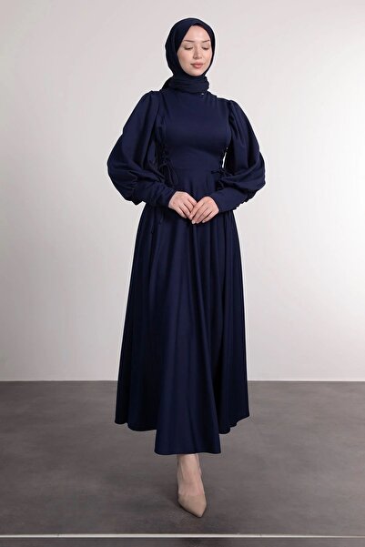 ZÜBİŞ BUTİK Bel İki Yanı Boydan Bağcıklı Tesettür Elbise