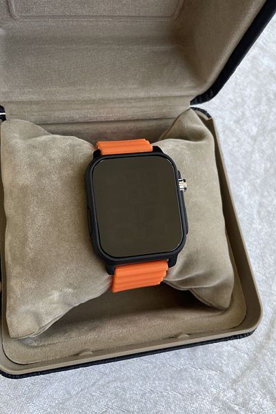 Leerybee Digital Unisex Wristwatch That Will Make You Difference