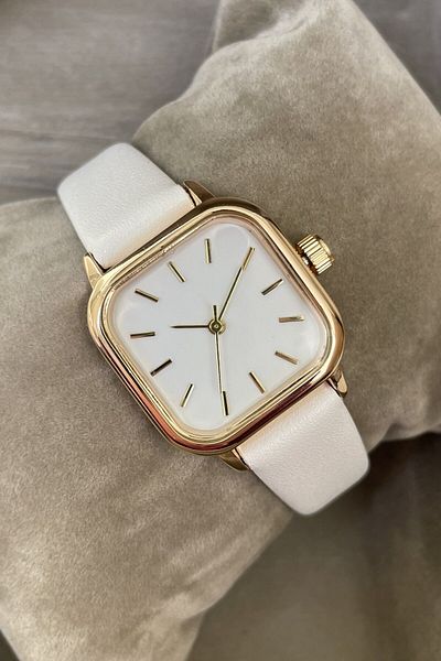 Leerybee Women's Wristwatch Designed with Fine Details