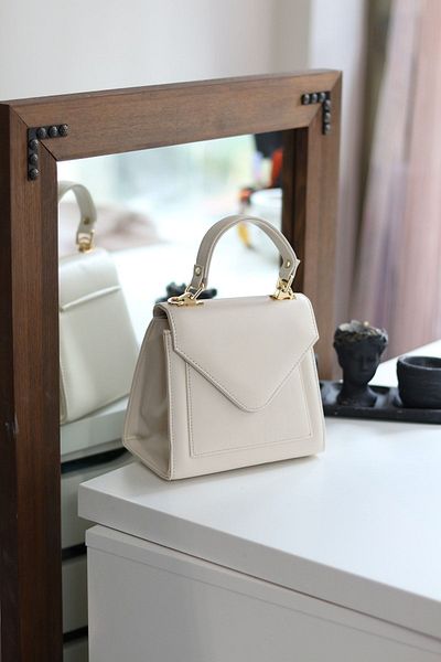 Moom Bag Γυναικείο Κρεμ κάλυμμα τσάντα ώμου με λουράκι