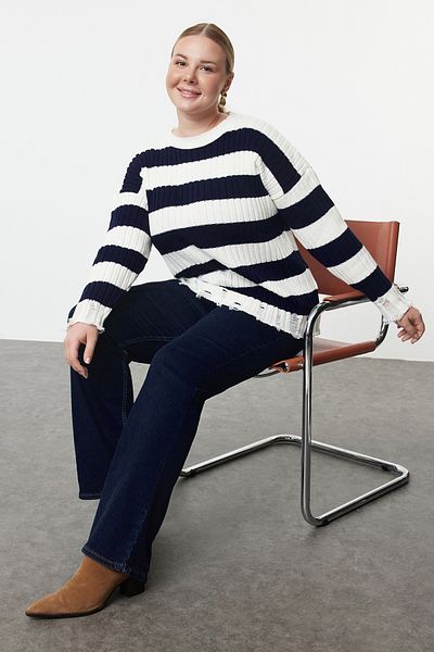 Trendyol Curve Navy Blue Striped Ecru Sweater - Destroy Detail TBBAW25AN00027