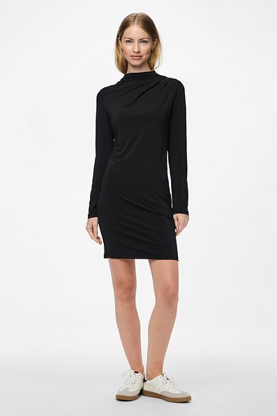 PIECES Women's Knit Dress - Pre60/Pl35/Ea5 Model