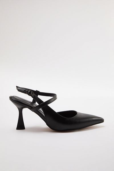 TRENDYOL SHOES Schwarze Damenschuhe mit dünnem Absatz – Knöchelriemen TAKAW25TO00004