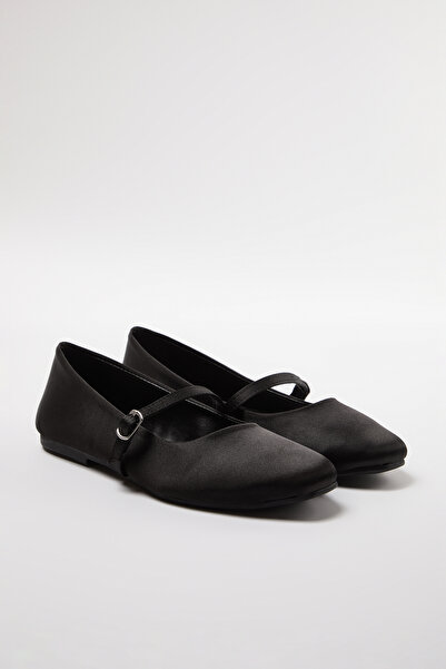 TRENDYOL SHOES Schwarze Satin Mary Jane Riemchen Mandel Zehe Damen Babet TAKAW25BE00005
