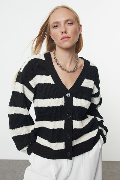 Trendyol Collection Black Soft Knitwear - Wide Fit Cardigan Twoaw25Hi00313