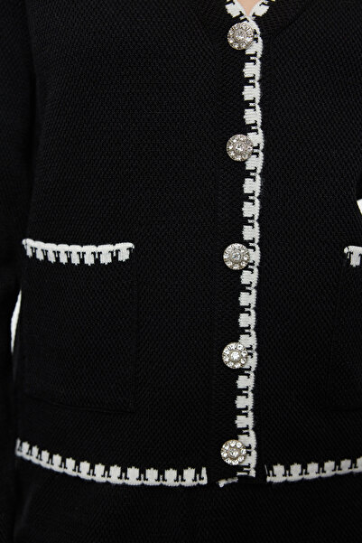 Trendyol Collection Czarny dzianinowy komplet z dekoltem w serek - Twoaw25Au00053