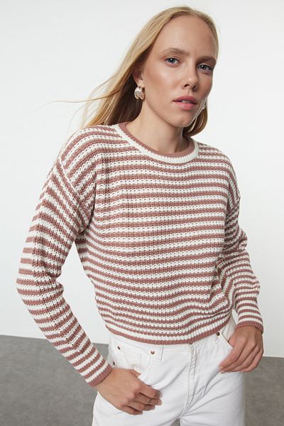 Trendyol Collection Pulover crop cu dungi Dusty Rose Knitwear - TWOAW23KZ00412