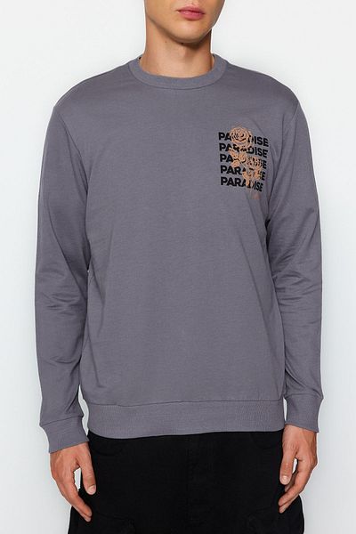 Trendyol Collection Anthrazitfarbenes, langärmliges, bedrucktes Sweatshirt mit Rundhalsausschnitt aus 100 % Baumwolle in normaler/normaler Passform TMNAW22SW0572