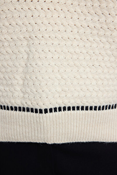 Trendyol Collection Lánynyakú hajfonás, puha textúrájú kötöttáru pulóver - Twoaw25kz00320