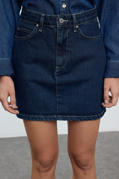 Trendyol Collection Magas derekú sötétkék mini farmerszoknya - TWOAW25ET00077