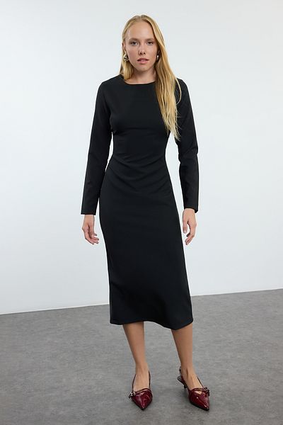 Trendyol Collection Černé tkané šaty Saran v midi délce - Twoaw25el00279