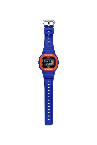 Casio G-Shock DW-5610SC-2DR - Men's Wristwatch