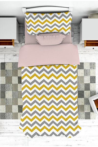 on the clouds Geometric Patterned Youth Bedspread and Pillowcase - Pikebed
