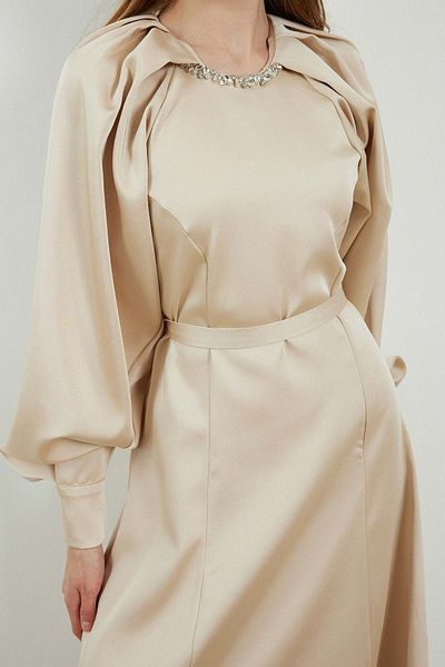 Hooopstore Beige Colored Stone Embroidered Collar Dress