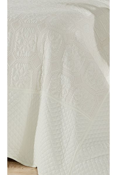 eco concept Double Quilted Embroidered Bedspread - Daily Use, Dowry Design