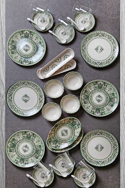 Kitchen Life Khaki Mint Porcelain Breakfast for 6 People - 32 Piece Set, New Bone