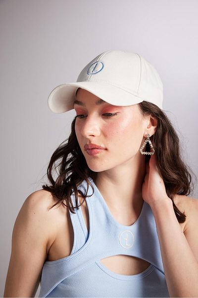 HOLLY LOLLY Logo Embroidered Holly Cap Hat White