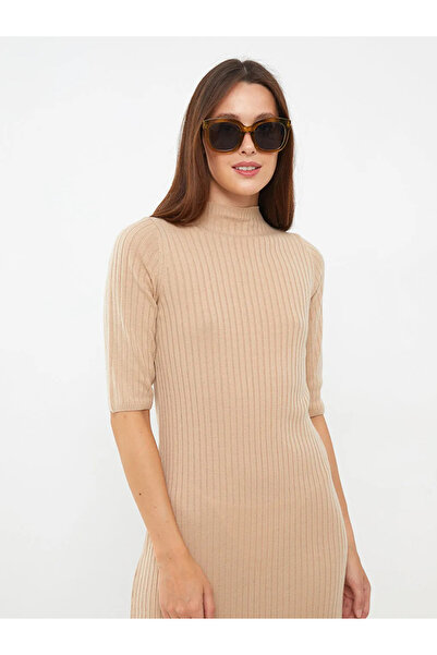 LC Waikiki LCWAIKIKI Classic Açık Kahverengi Yarım Balıkçı Yaka Düz Kısa Kollu Kadın Triko Elbise