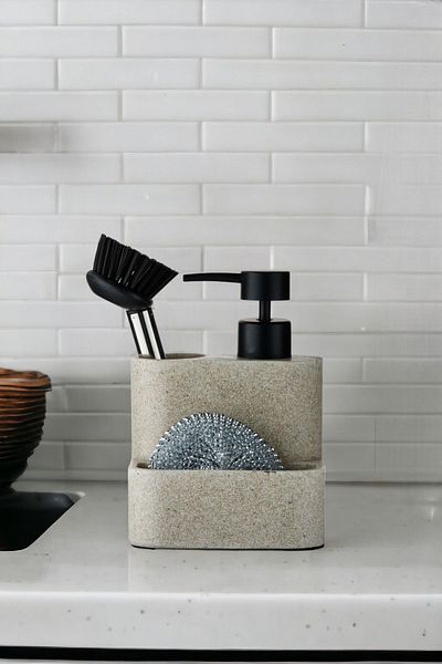 okacih Polyresin Brushed Sponge Countertop Liquid Soap Dispenser Kitchen Bathroom Detergent