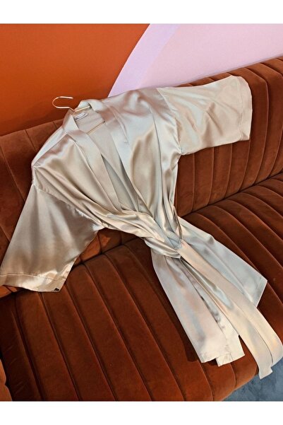 Pina Rochie kimono din satin șampanie