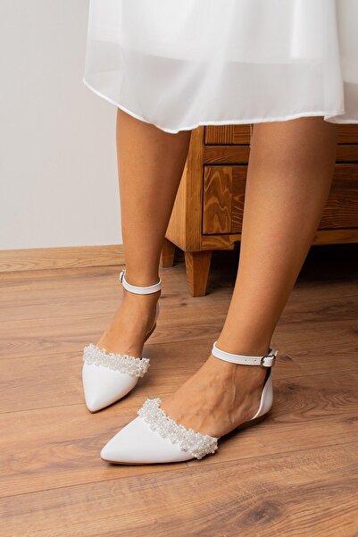 Eleanor Louise Kadın Beyaz Inci Detaylı Babet