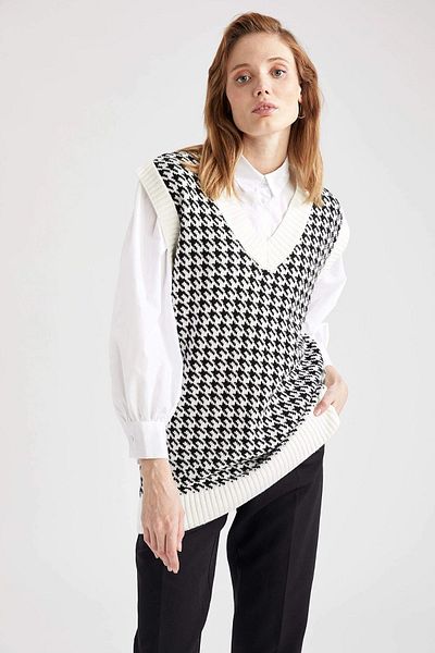 IŞILDA FASHION Women's White Goose Feet V-Neck Knitwear Sweater