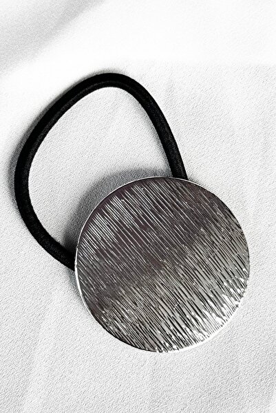 TAKIŞTIR Μεταλλική λεπτομερής λαστιχένια πόρπη σε ασημί χρώμα