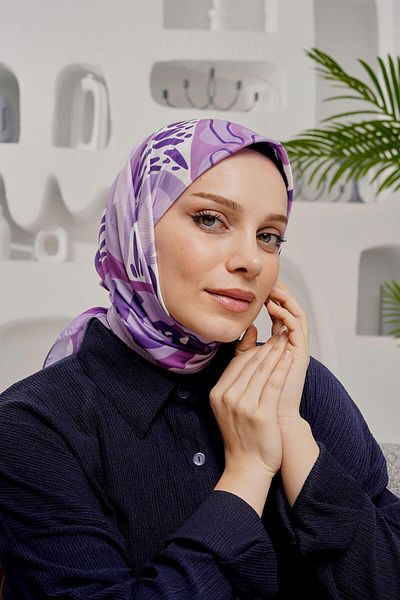 AFVENTE Purple Leaf Patterned Soft Cotton Scarf