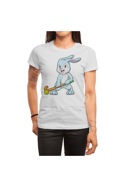 Fizello Μπλουζάκι για άνδρες και γυναίκες - Bunny At Field Hockey, στάμπα χόκεϊ, λευκό μπλουζάκι Unisex