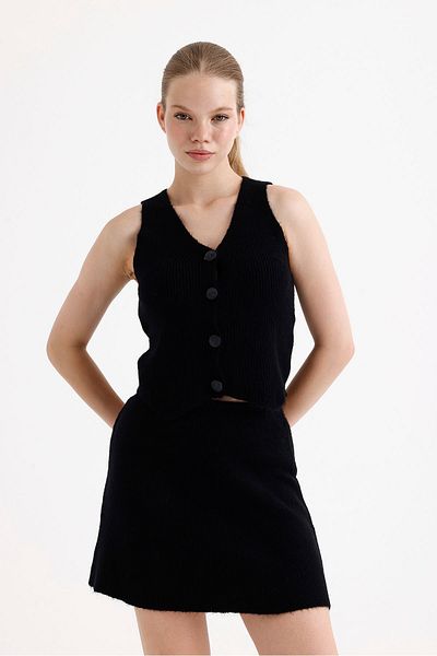 fujya Women's Stylish Buttoned Black Vest Skirt Set