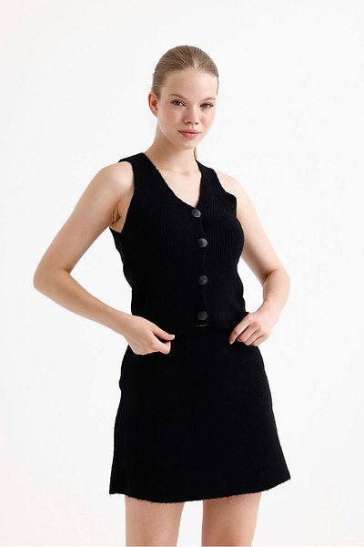 fujya Women's Stylish Buttoned Black Vest Skirt Set