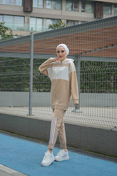 BURCU TESETTÜR Σετ φόρμας με κουκούλα και φερμουάρ ριγέ - 1016