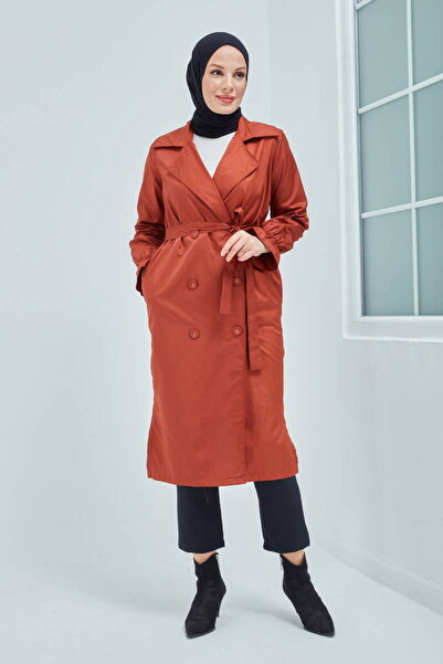 BURCU TESETTÜR Λεπτομερής καμπαρντίνα με λαστιχένια λεπτομέρεια στο μανίκι Md...