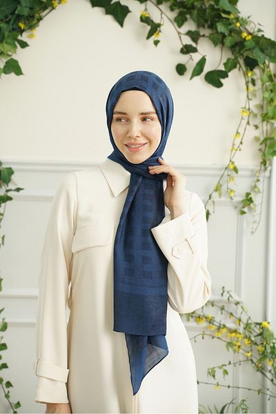ARMANDA Σάλι με μοτίβο αλυσίδας της σειράς Navy Blue Princess