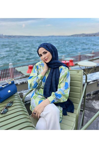 ARMANDA Σάλι με μοτίβο αλυσίδας της σειράς Navy Blue Princess