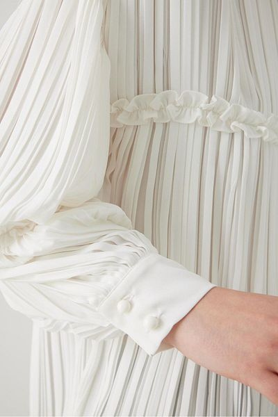 Exquise Pleated Detailed Blouse