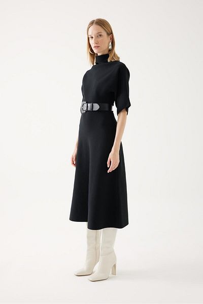 Exquise Rochie de tricotaj cu detaliu curea