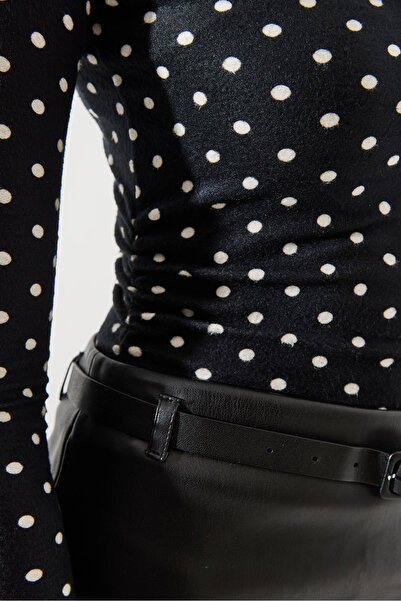 Bianco Lucci Kadın Yakalı Uzun Kollu Desenli Büzgü Detaylı Bluz 20221005