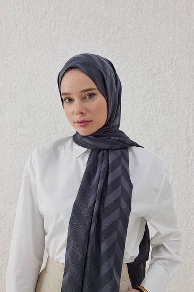 VALORSCARF Herringbone Patterned Jacquard Shawl - Anthracite