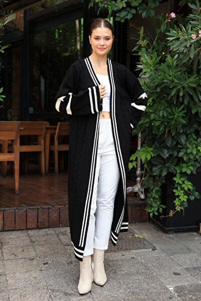 ALCHON كارديجان محبوك كبير الحجم بأكمام طويلة وشعر مخطط - رقبة على شكل حرف U وتفاصيل شريطية