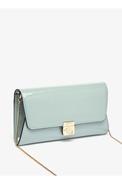 Celeste Solid Crossbody Bag with Magnetic Closure and Chain Strap