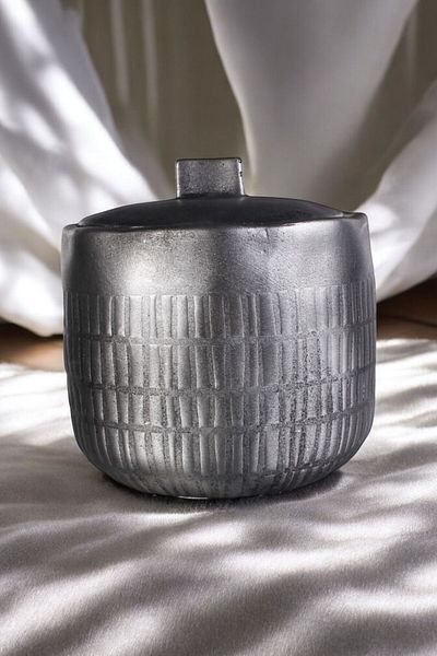 Viselia Organizator de bijuterii - Cutie argintie antică cu capac, culoare model 12