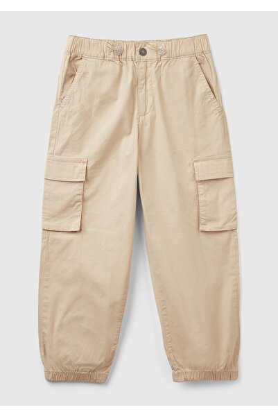 United Colors of Benetton Pantaloni cargo bej pentru băieți - picior elastic și Kesoğlu