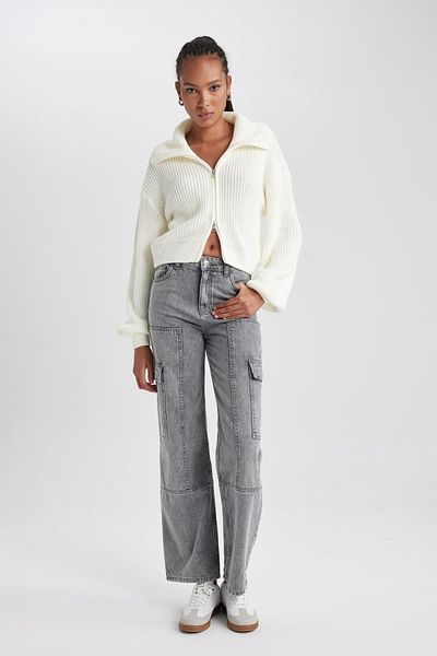 DeFacto Slim-Fit-Strickjacke mit Polokragen und Reißverschluss – A3333ax23cw