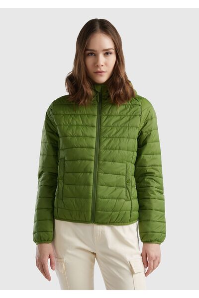 United Colors of Benetton Paltoane Pufa pentru femei verzi - poliester recicl...