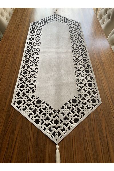 NURHAN HOME COLLECTION مفرش طاولة ملون من طراز Seljuk Model Ecru مع تول أسود