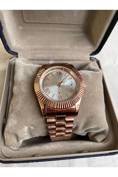 Leerybee Rose Gold Color Premium Unisex Wristwatch