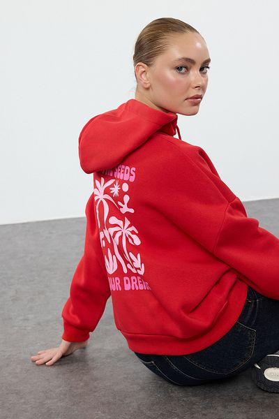 Trendyol Collection Comfortable Red Knitted Sweatshirt - Slogan and Back Printed TWOAW25SW00005