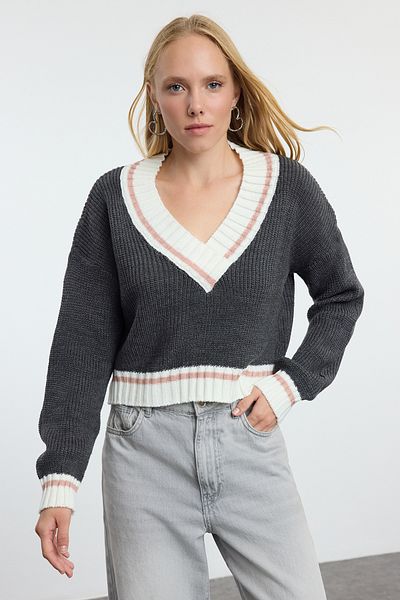 Trendyol Collection V-Neck Anthracite Knitwear Crop Sweater - TWOAW22KZ1492